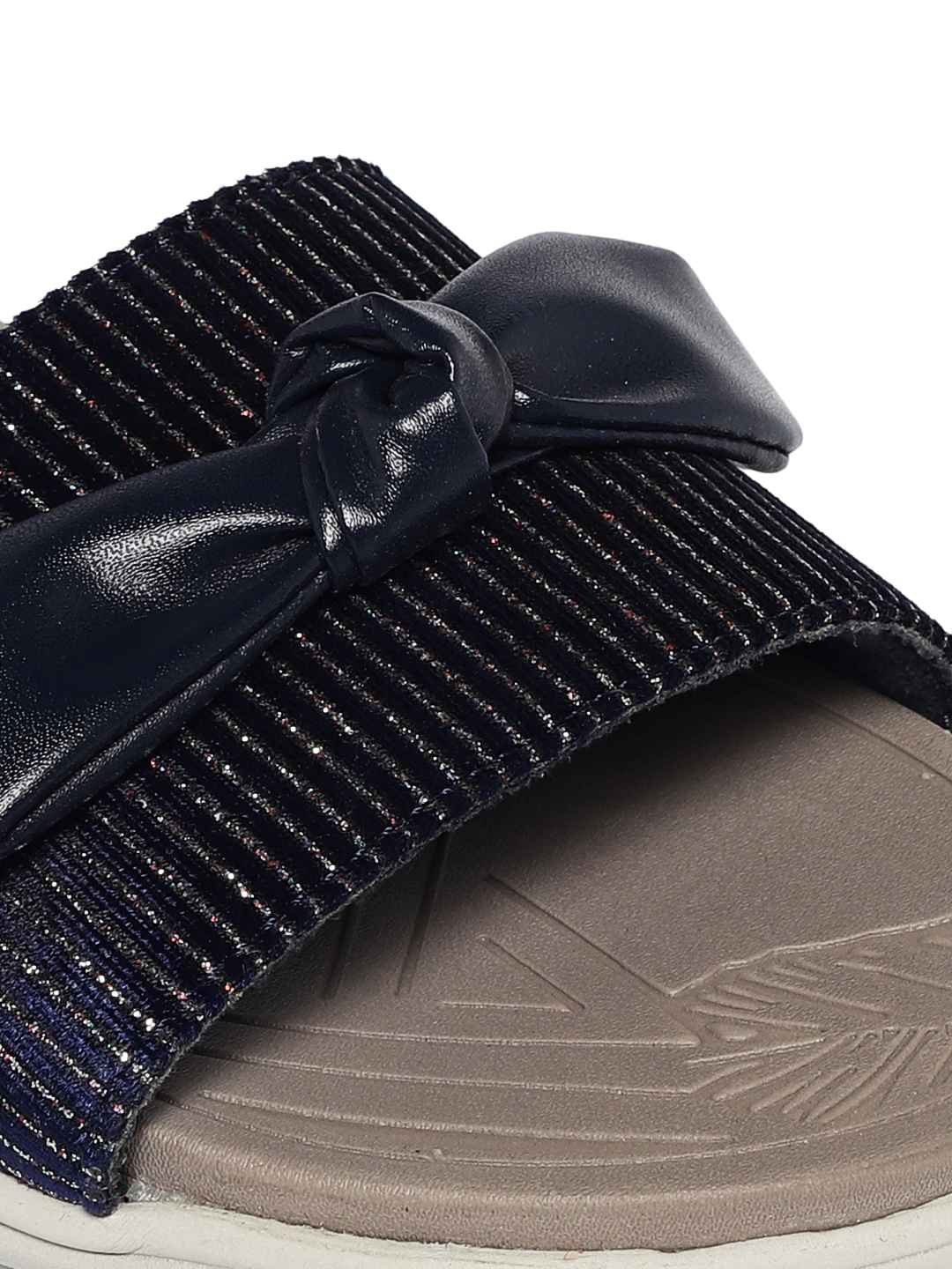 Ari Blue Flats - Image 3