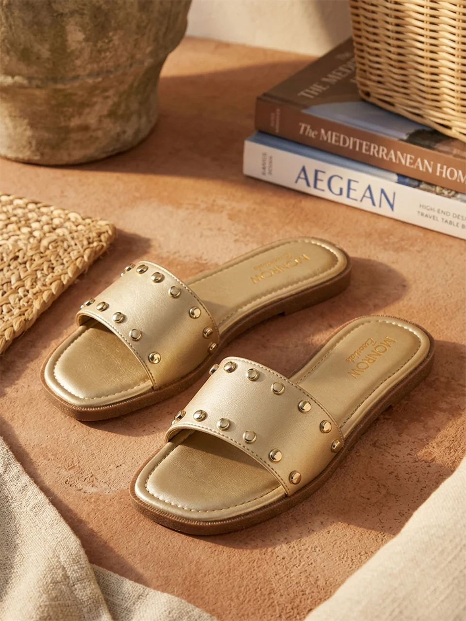 Avira Gold Flats - Image 3