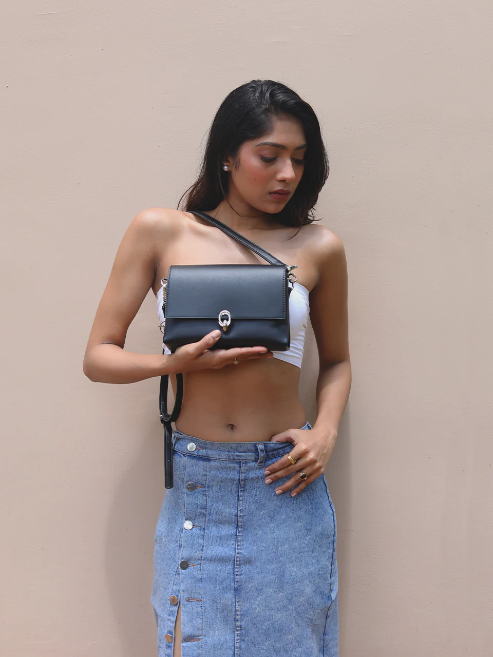 Biella Black Sling Bag - Image 4
