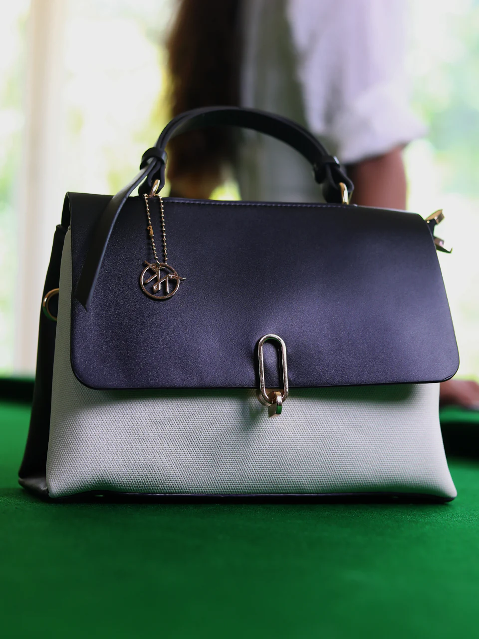 Biluxe Black And White Satchel Bag - Image 5