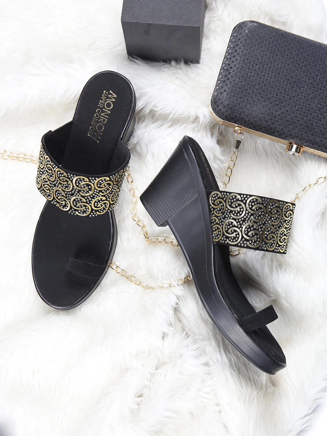 Gianna Gold Wedge - Image 3