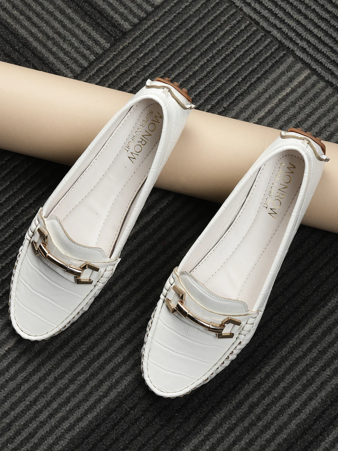 Lupe White Loafers - Image 3