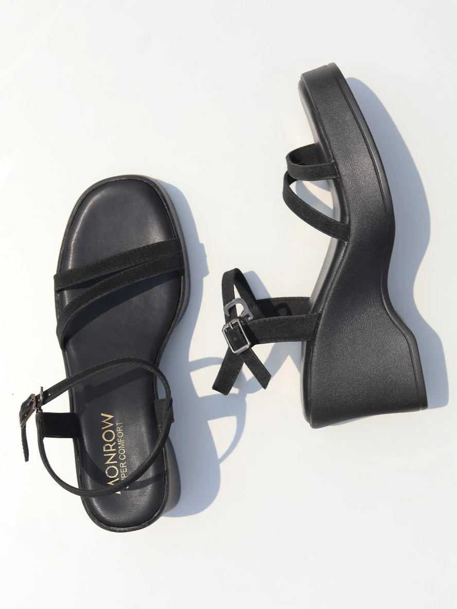 Marley Black Wedge Heels - Image 4