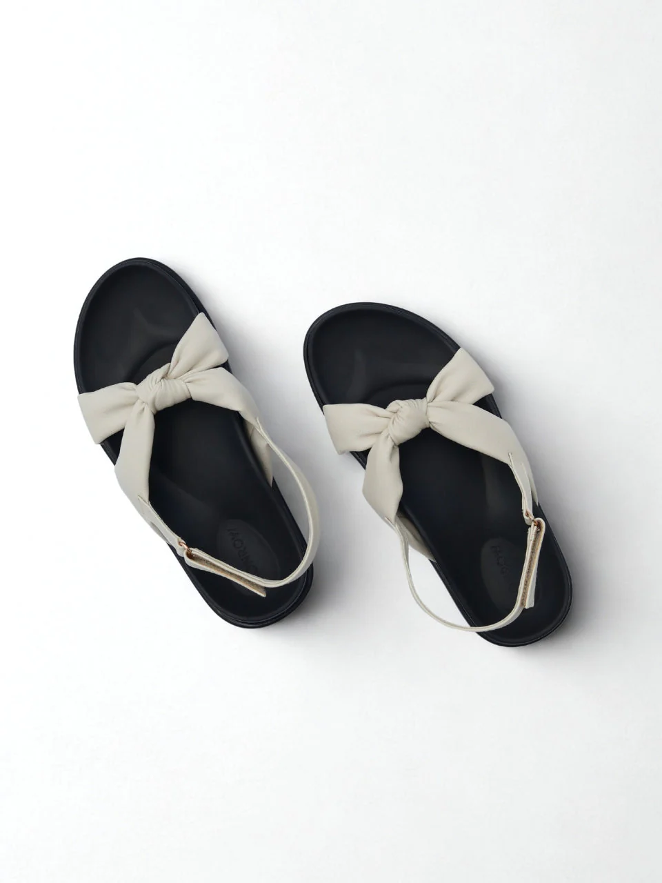 Noelle White Flat - Image 4